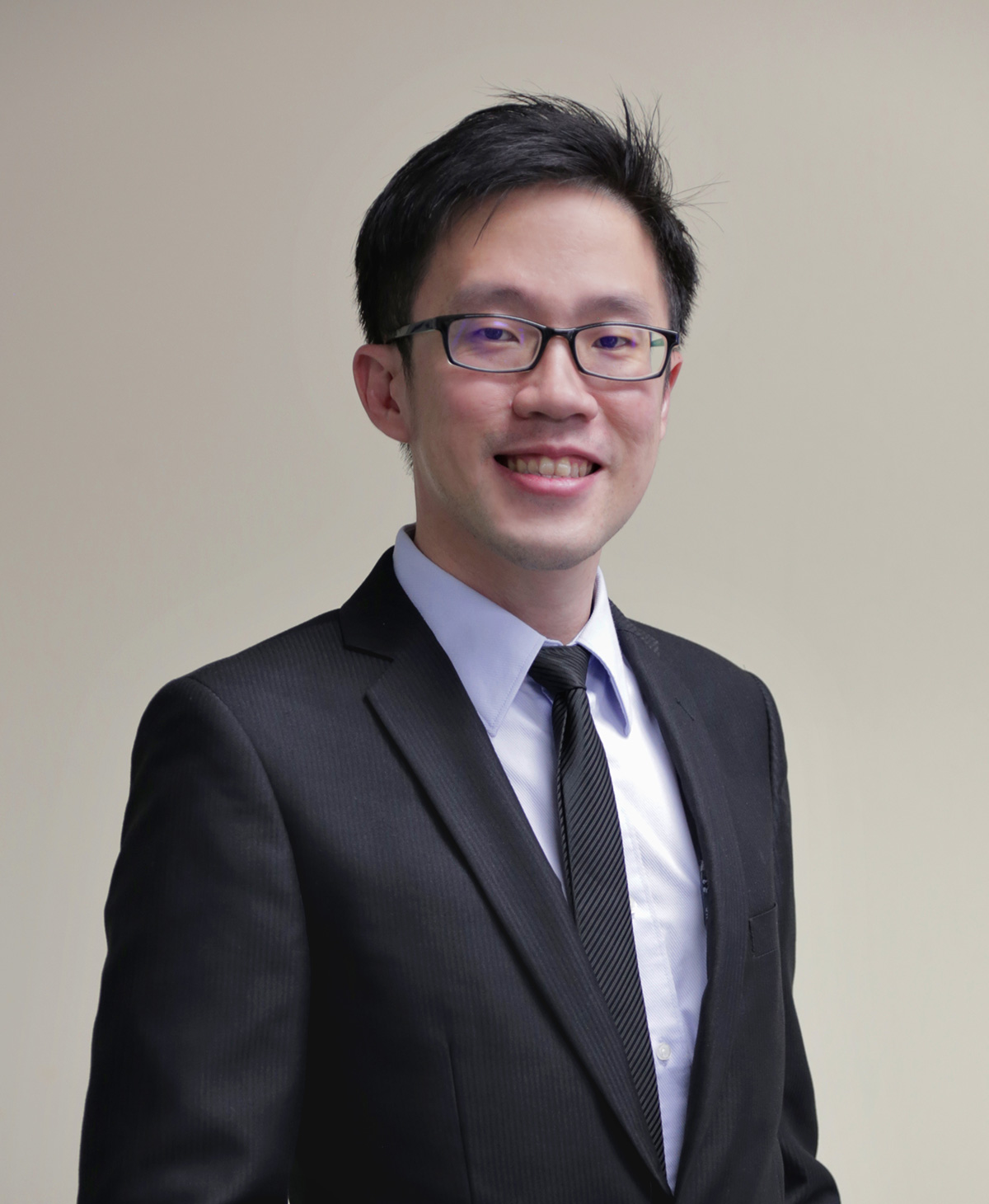 Profile shot of Dr Lim Ren Jye, medical director and TCM consultant, Sunway TCM Centre